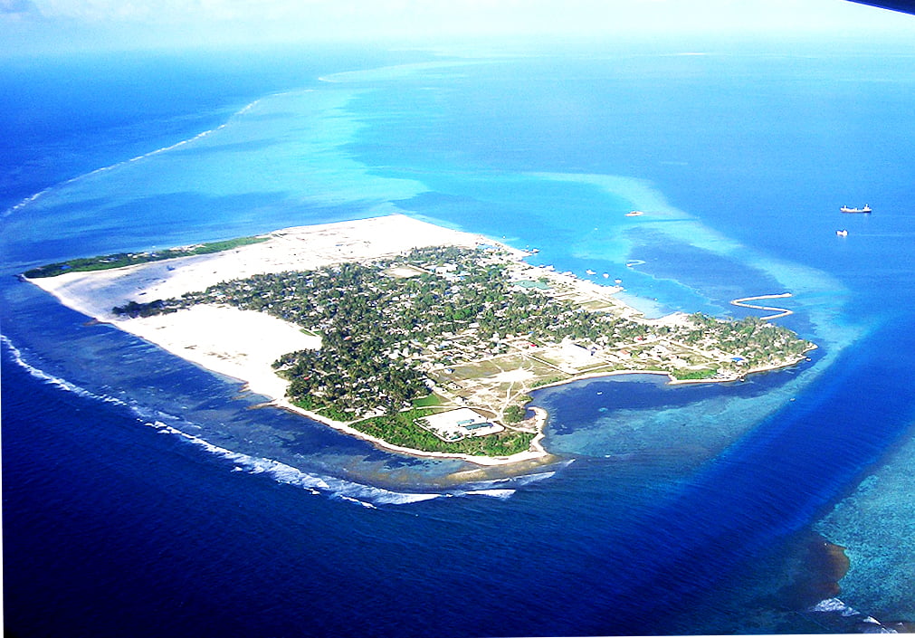 Thinadhoo: Revolution, Bloodbath & Peace
