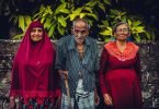 Disco Alibe with daughters Siththi and Fathima