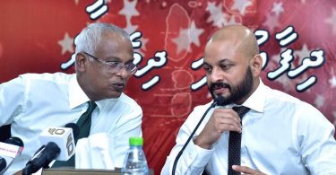 MDP PG leader Ibrahim Mohamed Solih (L) and Dhiggaru MP Faris Maumoon at an opposition press conference.