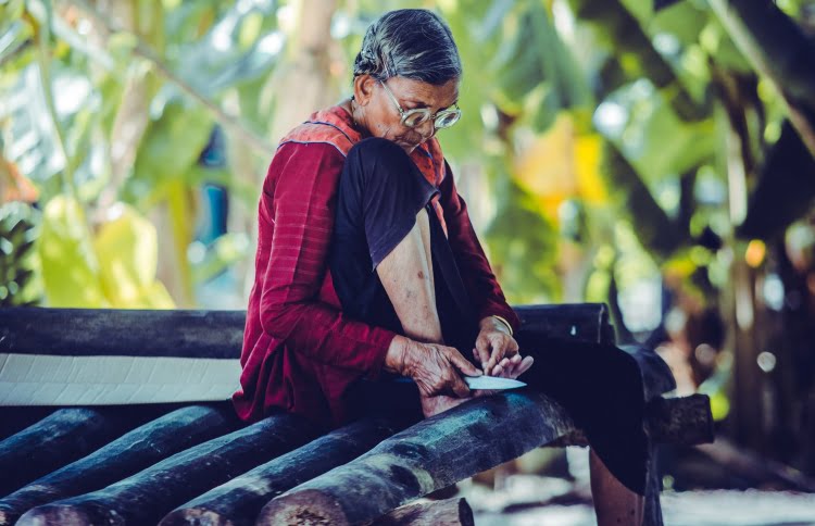 Siththi, Alibe's eldest surviving daughter