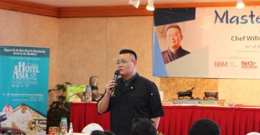 Chef Willment Leong speaks during his Special Masterclass at HIH. PHOTO/BBM