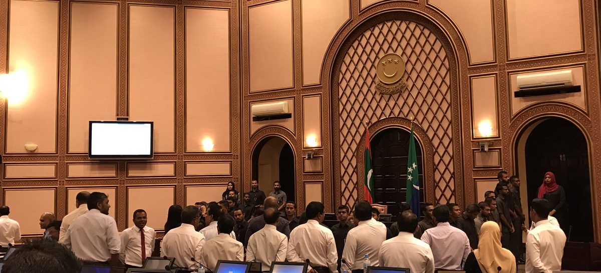 Speaker conducts chaotic Majlis sitting under heavy military guard
