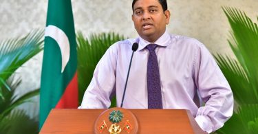 Fisheries Minister Ahmed Shainee speaks to press about all-party talks. PHOTO/MIHAARU