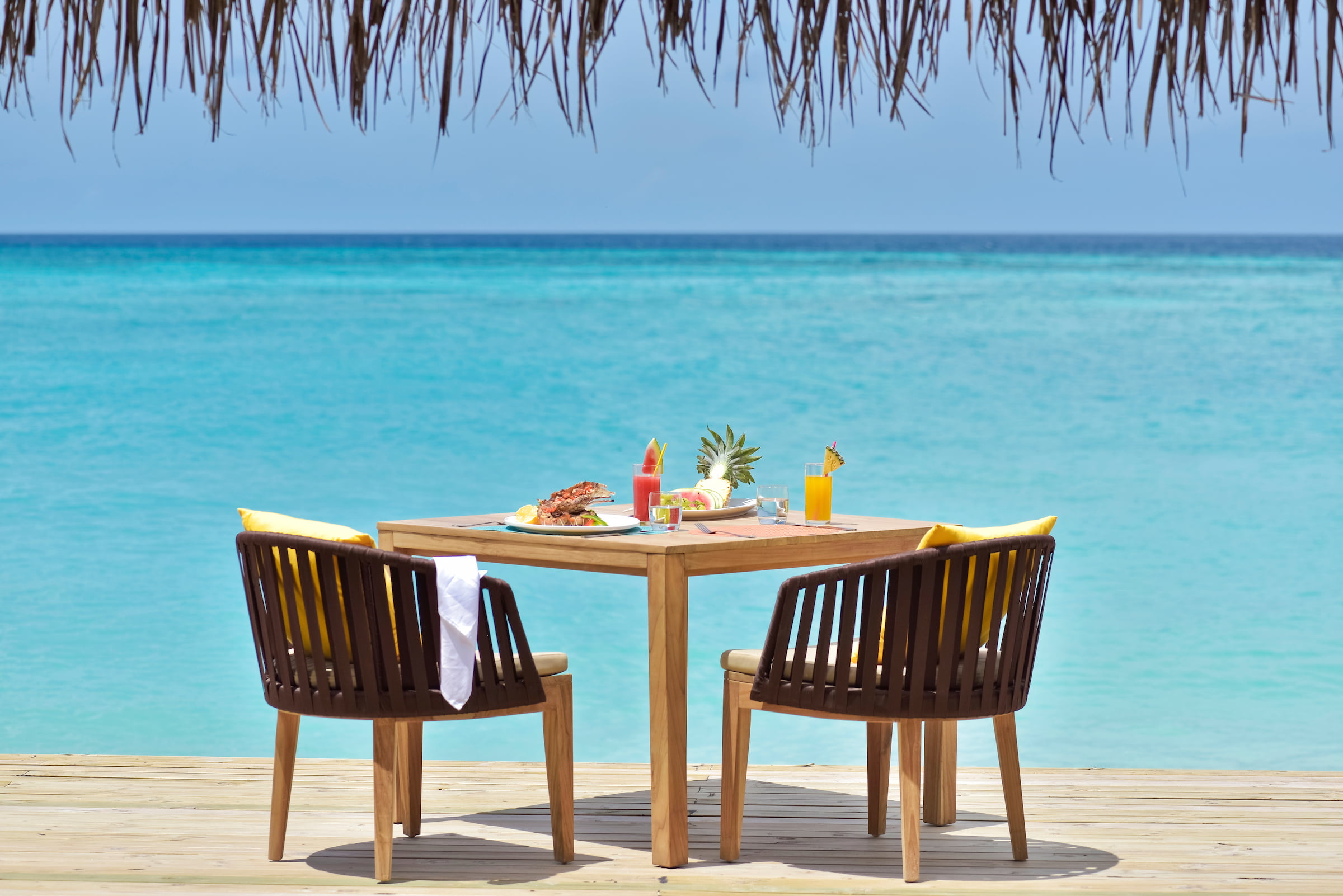DINING 01
