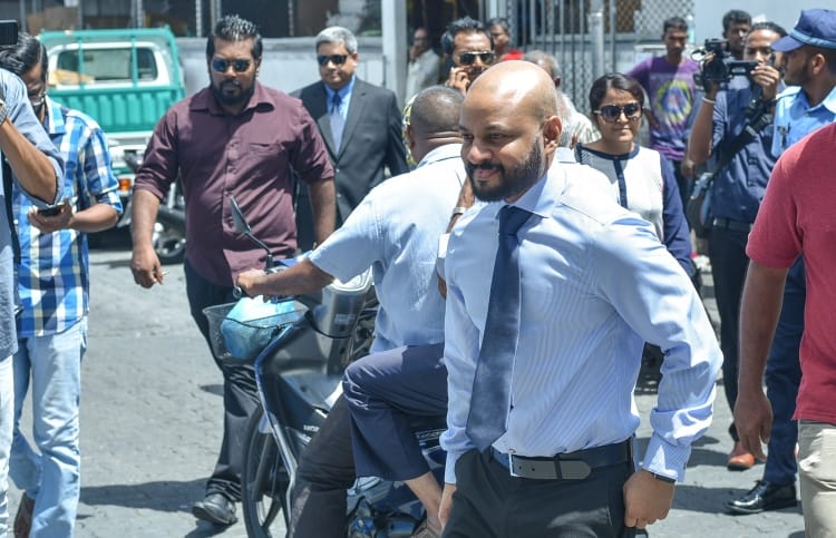 Dhiggaru MP Faris Maumoon arrives at the Criminal Court for his preliminary hearing. PHOTO: HUSSAIN WAHEED/MIHAARU