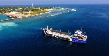 MTCC's biggest dredger 'Mahaa Jaffar' entering H. Dh. Kulhudhuffushi on October 25, 2017. PHOTO : MTCC