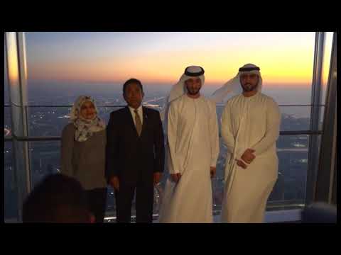 President and First Lady Tours Burj Khalifa