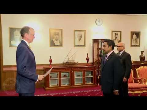 Ambassador of Canada presents credentials to the President