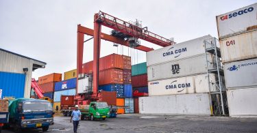 Cargo unloading in Malé