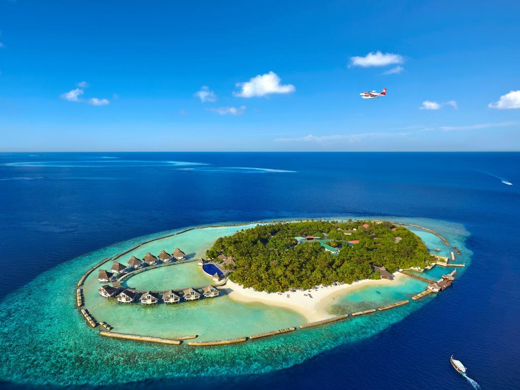Maldives: Solar Powered Paradise