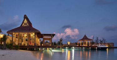 grand-park-maldives-exterior