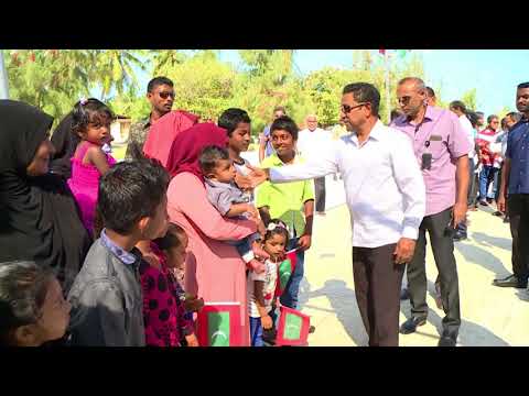 President arrives in Maalhendhoo Island