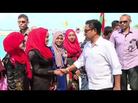President arrives in Holhudhoo Island