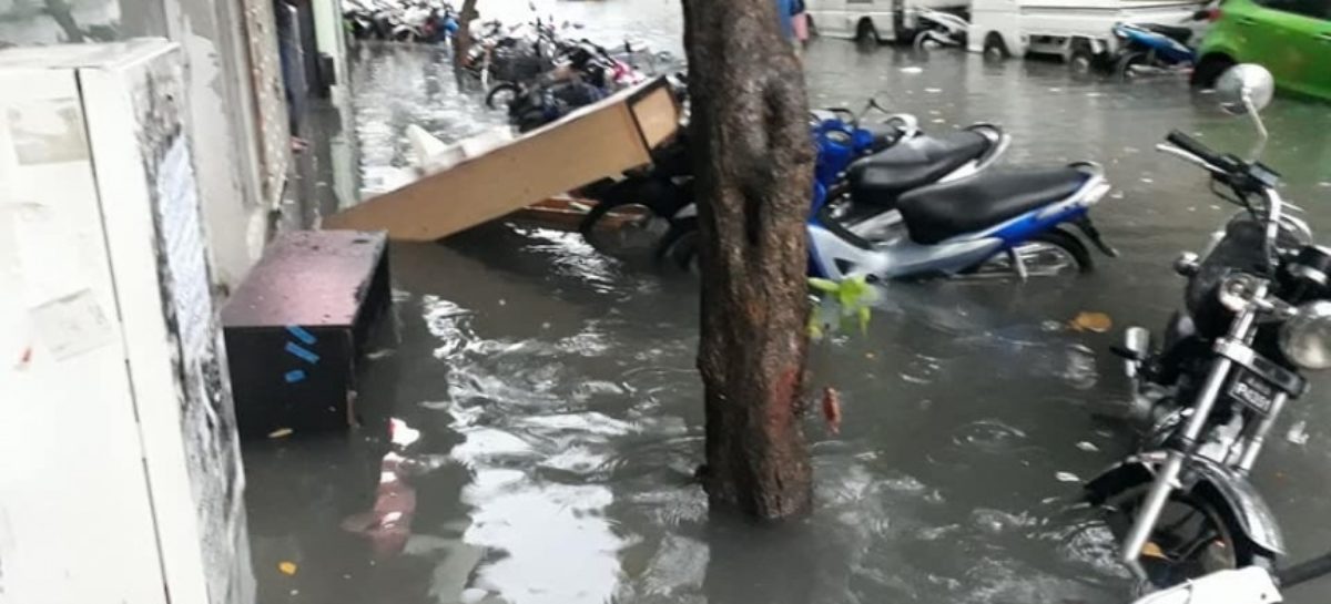 Rainfall causes heavy flooding in Malé