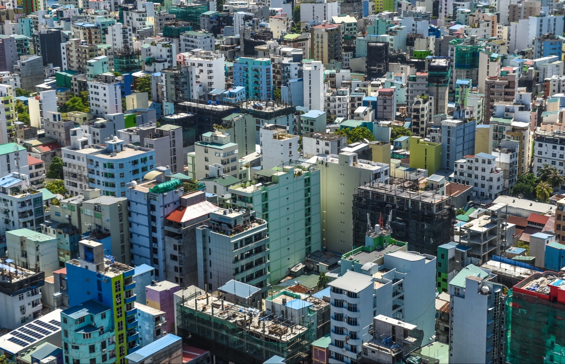 congested Malé