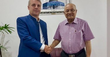 maumoon-1