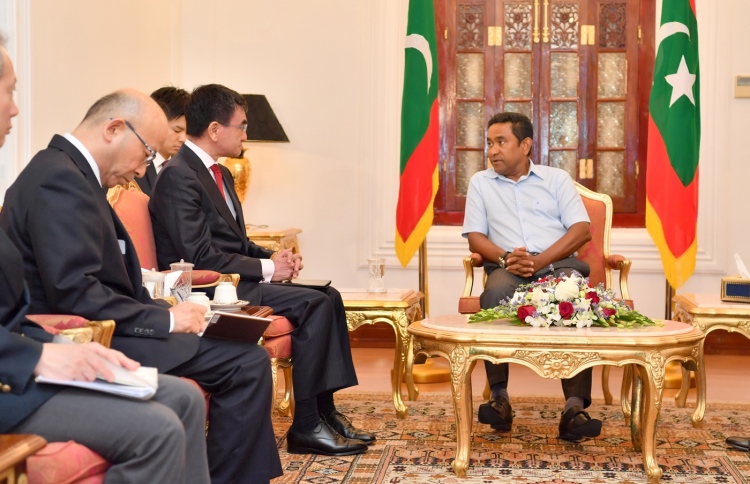 yameen with Japan FM