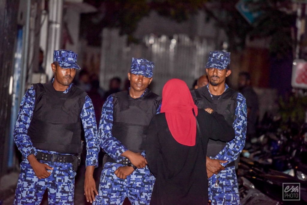 Police obstructing protestors