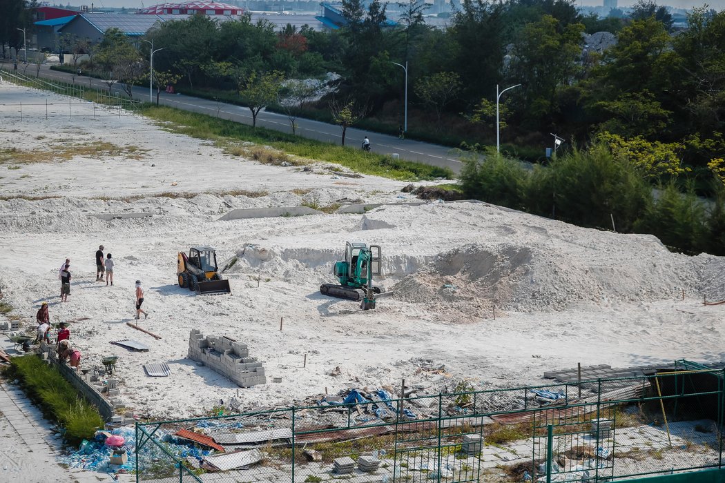 Excavation work starts at the location © MOHAMED AHSAN