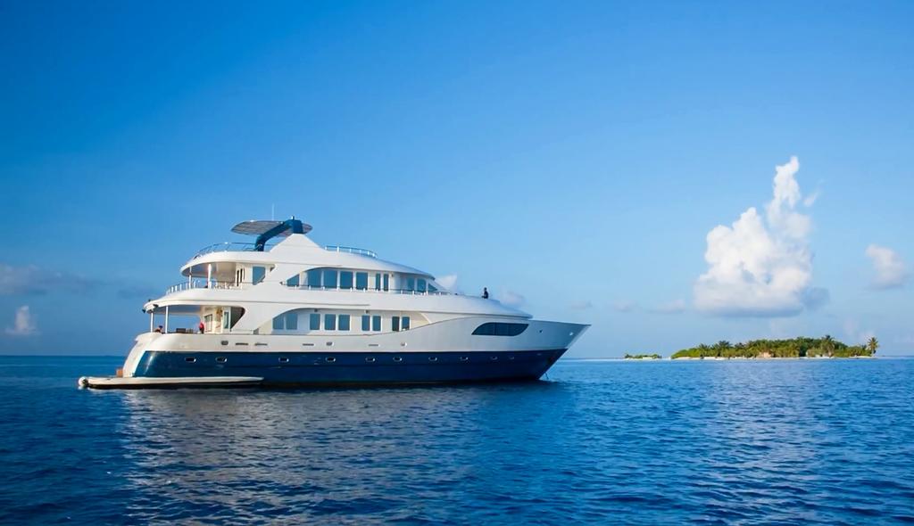 Maldives Temporarily Bans All Foreign Passenger Vessels