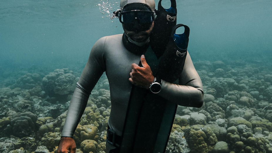 Flying Underwater! Maldives Features Two National Record Holders in Freediving