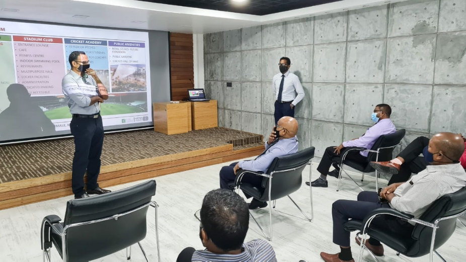 HDC Discusses with Authorities Regarding the Cricket Stadium in Hulhumale Phase 2