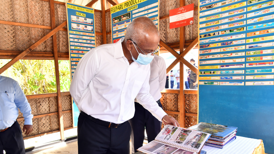 President Visits Felivaru Island, Assures Fishermen of Resolving Industry Issues