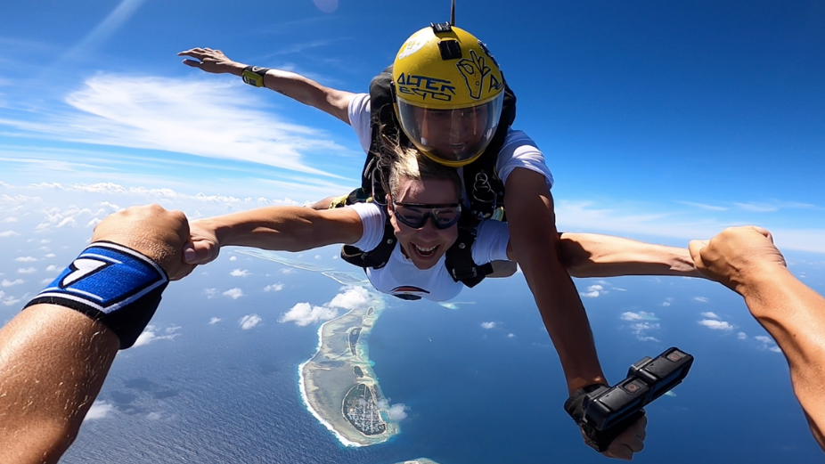 Manta Air, Sky Dive Maldives, Skydive Qatar and Reollo Travels to Launch Skydiving Program in the Maldives!