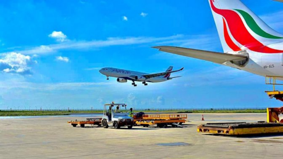SriLankan Airlines London-Male’ Direct Flight Lands at VIA