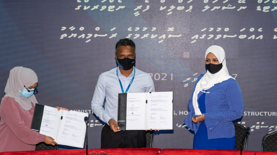 Agreement Signed for High Speed Ferry Network