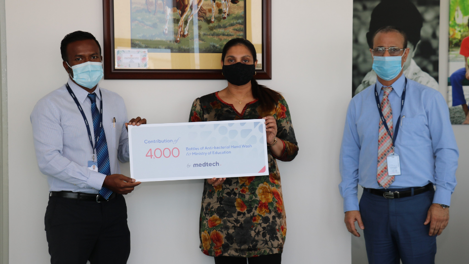 Medtech Maldives Donates 4000 Bottles of Antibacterial Handwash to Education Ministry